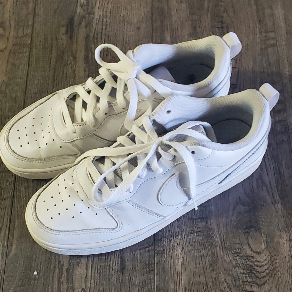 Nike White Men's Sneakers